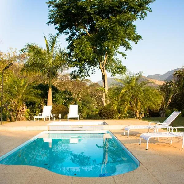 Pousada Caminho dos Ventos, hotel u gradu Passa Quatro