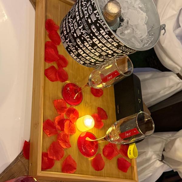 REFÚGIO COM JACUZZI E 2 SUÍTES - Governador Celso Ramos - Foto 3