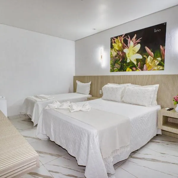 Pousada Garden das Flores、シャパダ・ドス・ギマランイスのホテル