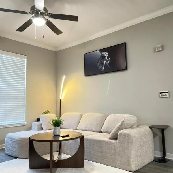 Magnolia 1BR Retreat Perfect for Work & Getaways