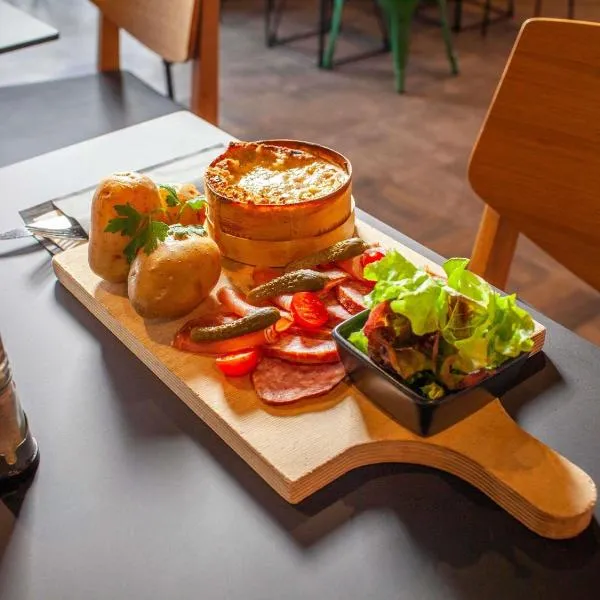 Ibis Pontarlier: Pontarlier şehrinde bir otel