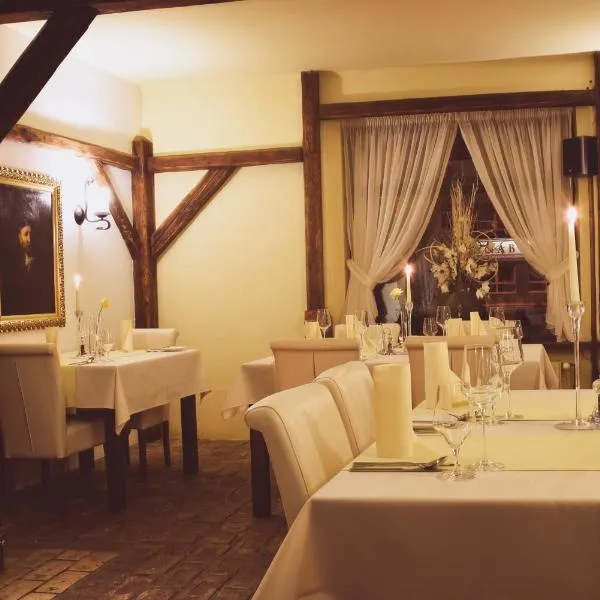 Barock Restaurant & Pension, hotel em Topoľčany