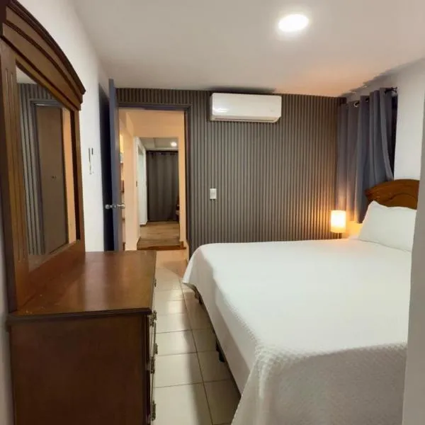 Full House in Zapopan Centrally located, hotel em Guadalajara
