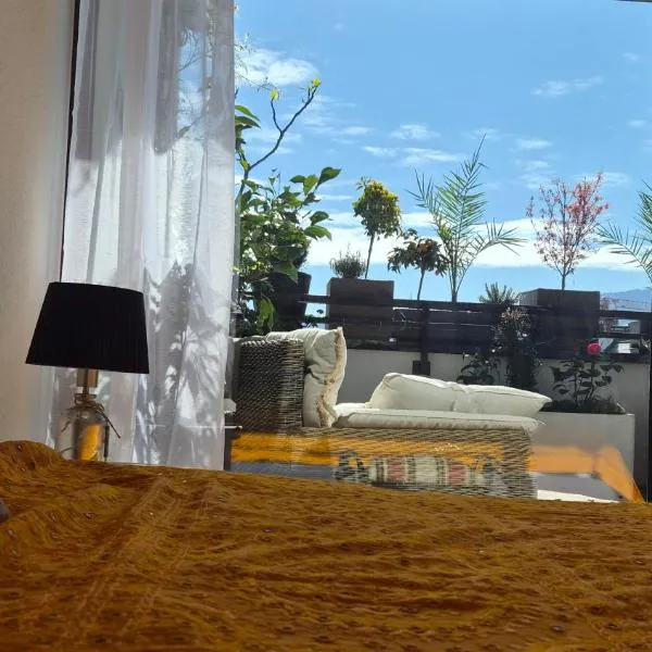 जनीवा में, होटल Sunny Terrace Oasis with Mont Blanc View in Central Geneva