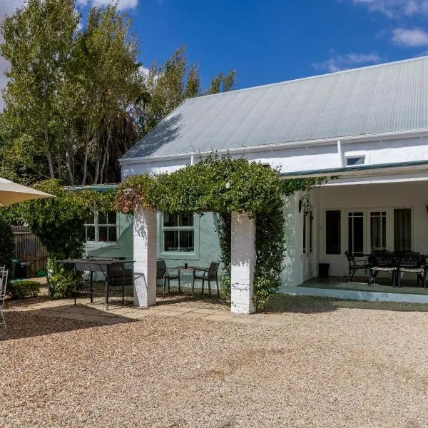Julie's Cottage, hotel v destinaci Riebeek-Kasteel