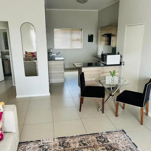 Home Away From Home, hotel in Midrand