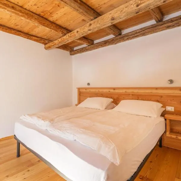 Casa Vallazza - Val di Zoldo - Dolomites, Hotel in Forno di Zoldo