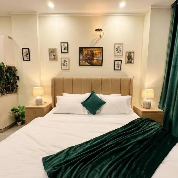 Luxe Living Stay - Stylish Apartment Near Airport ISB, hotel Iszlámábádban