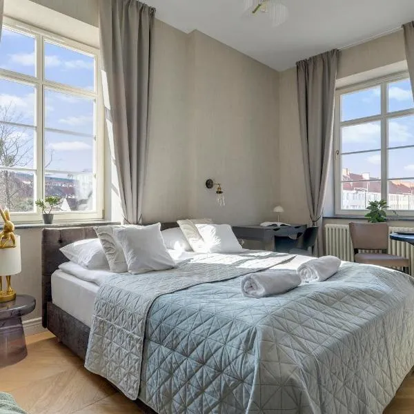 Budynek Dyrekcji by Browar Hevelius Apartments, hotel sa Gdańsk