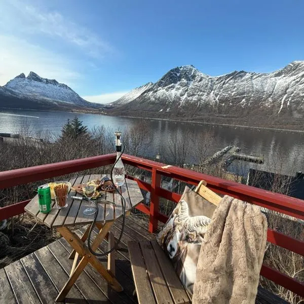 Rifi Senja House, hotel u gradu Senja