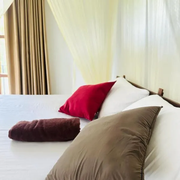 Dacha Retreat, hotell sihtkohas Midigama East