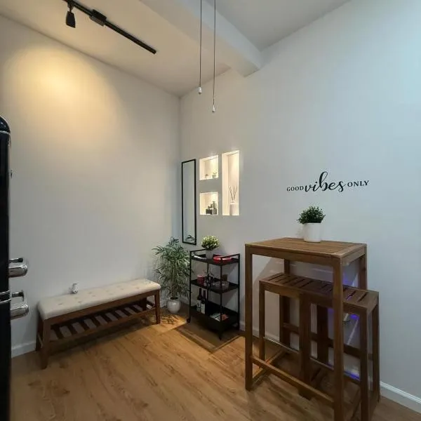 Charming Private 1-Bedroom Suite with Parking in Miami, khách sạn ở Kendale Lakes