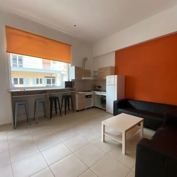 Sisifou Hostel, хотел в Коринтос