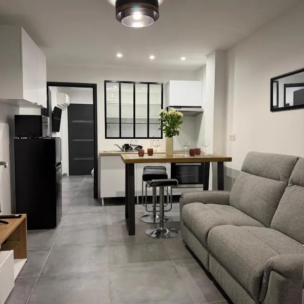 T2 climatisé cosy ,centre-ville , proche plages, ξενοδοχείο σε Propriano