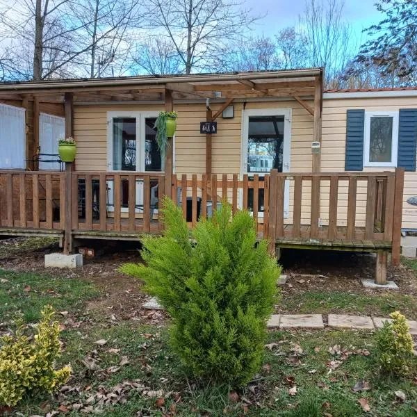 Mobile home, hotel a Le Chesne