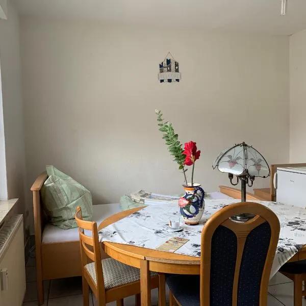 Brakel Monteure Ferienwohnung 1, хотел в Brakel