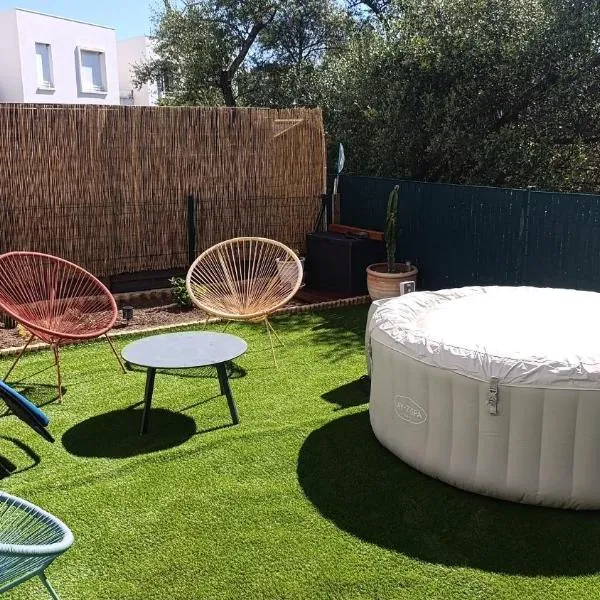 Maison t3 duplex avec jacuzzi, Hotel in Bastelicaccia