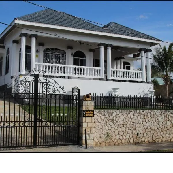 Paradise Palms Jamaica Vacation Rental, Hotel in Montego Bay