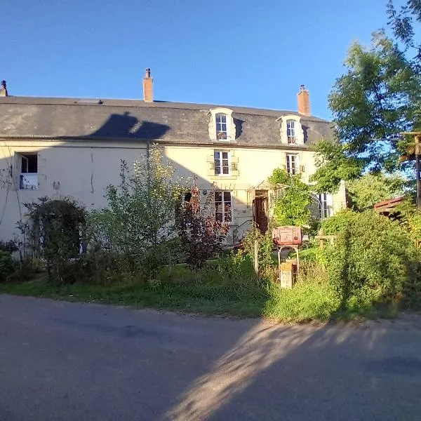 Les Cassiers, hotel v destinaci Saint-Andelain