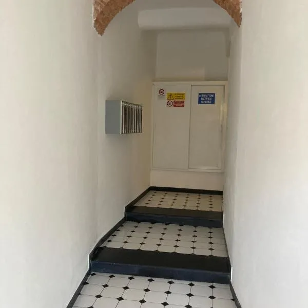 Da Li Al Mar, hotel di Savona