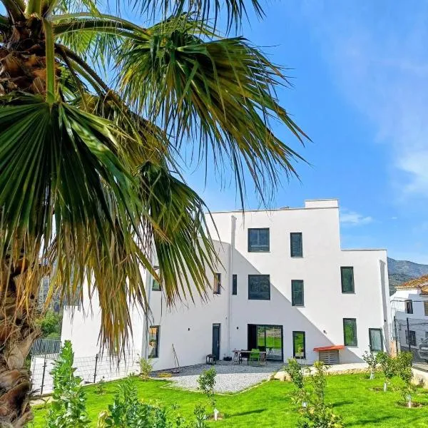 Casa la Perla, hotel a Béznar