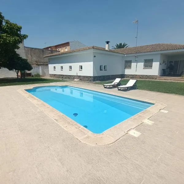 La Casa de la Palmera Toledo, hotel in Azucaica