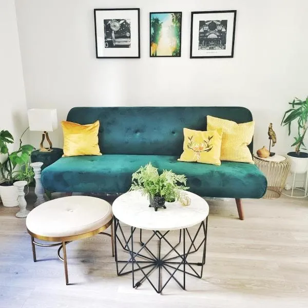 Cozy apartment with cat in Oslo center, hotel i Oslo