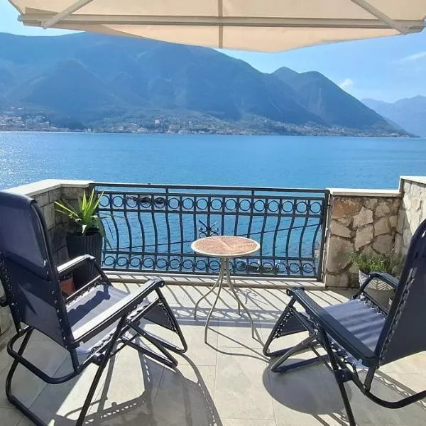 Kadena Apartments, hotel di Kotor