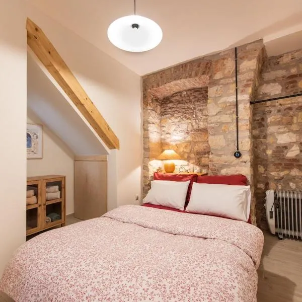 Kumquat cozy retreat in the heart of Corfu Town, hotel di Corfu