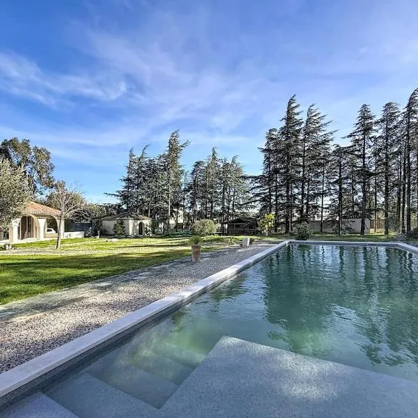 Gite luxe et confort dans un cadre nature, viešbutis mieste Domazan
