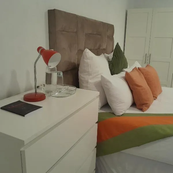 Borrowdale Top End - Apartments, hotel di Harare
