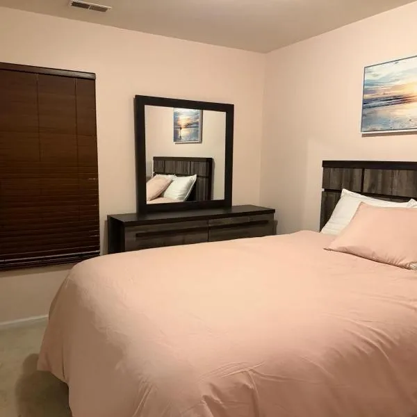 Beautiful Bed and Bath in Charlotte, hotel in Charlotte
