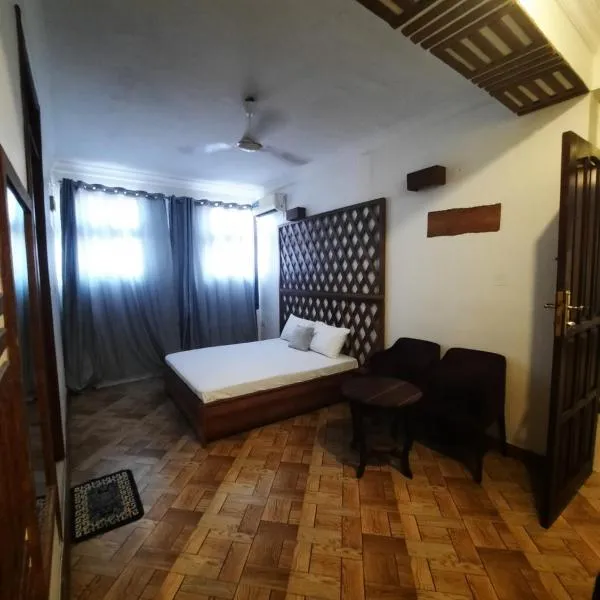 Kuti Hotel Stone Town, Hotel in Ngambo