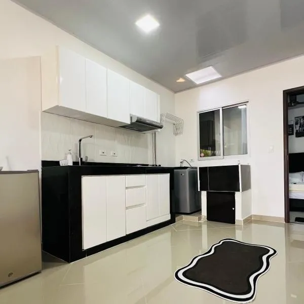 Moderno apartaestudio amoblado con parqueadero, Hotel in Barrancabermeja