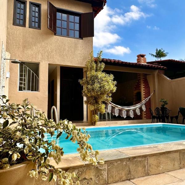 Casa com piscina na Região Oceânica