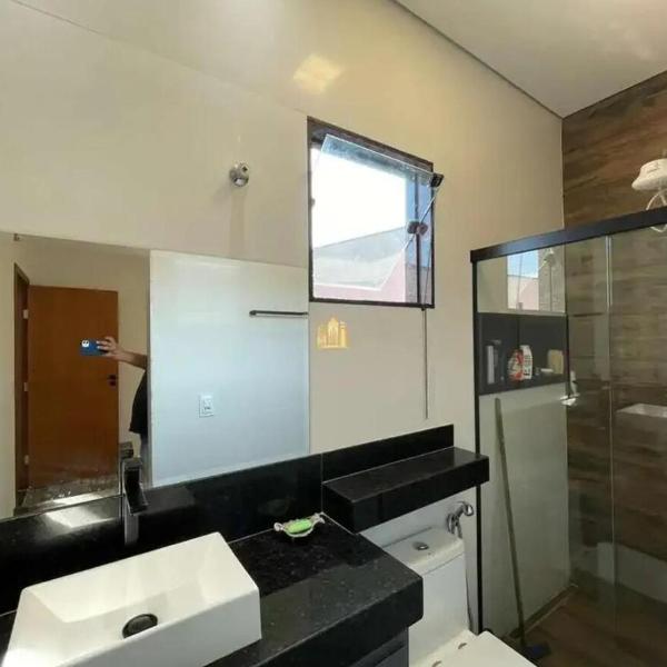 Linda casa com Piscina em Esmeraldas MG - Foto 3