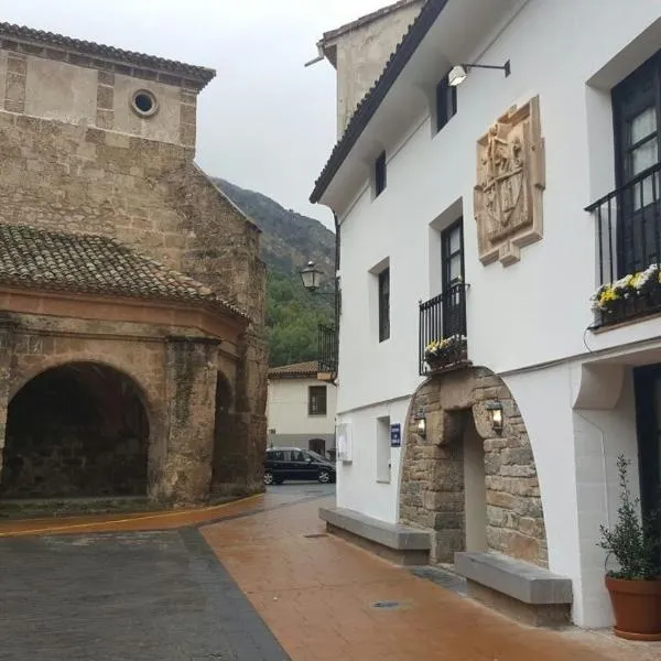 Casa Rural Las Pedrolas, hotel en Arnedillo