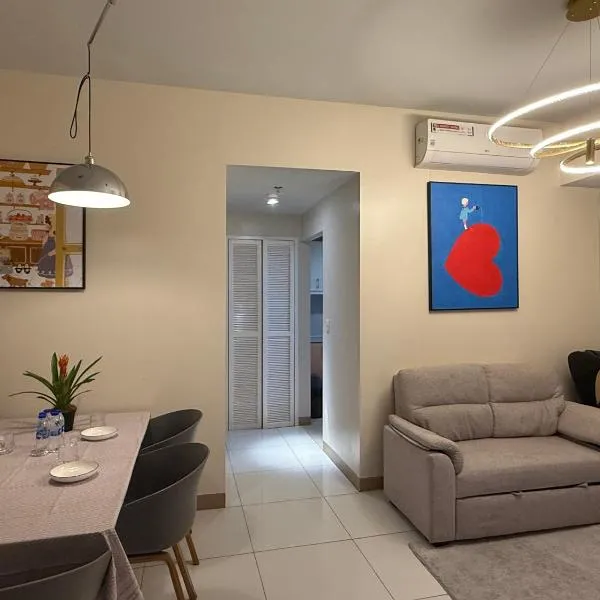 Luxury Modern Seaview 2BR with Massage Chair, 1Min to Okada Casino 5Mins to Manila Airsports MOA Solaire with 2 Infinity Pool and Gym, ξενοδοχείο στη Μανίλα