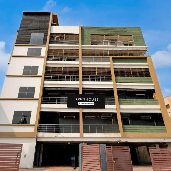 OYO Townhouse Punnami Riverview Formerly Vihaan Square, hotel di Vijayawada
