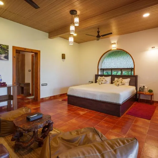 Tree of Life AeroVillage, Panheli, hotel i Mhasla