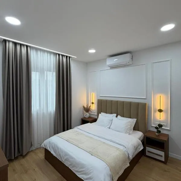 Loris Rooms, hotel Yrsheku városában
