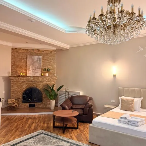 Prima Villa Boutique Hotel отель – hotel w mieście Semej