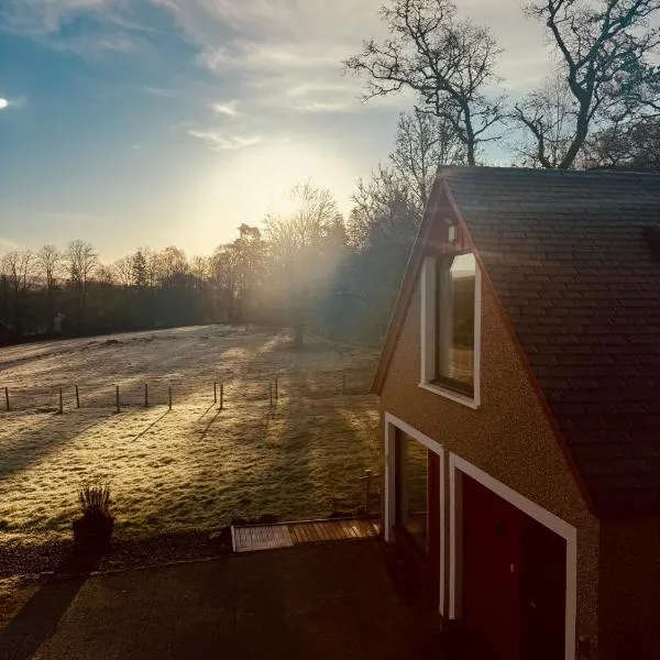 Westmains Lodge, hotel in Callander