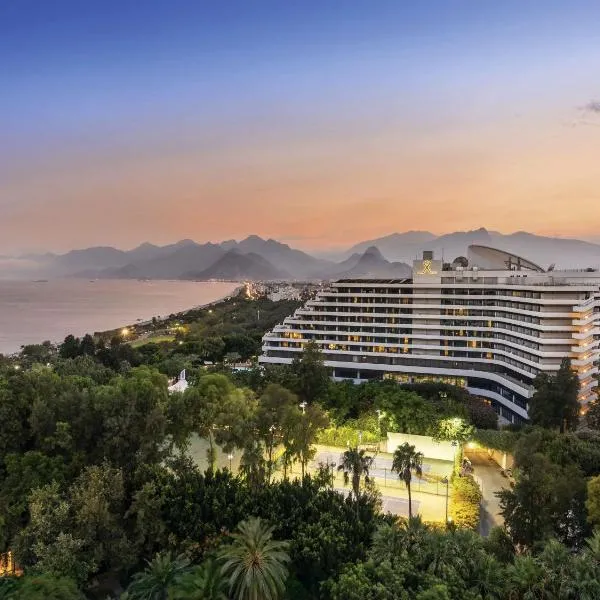 Rixos Downtown Antalya - The Land Of Legends Access、アンタルヤのホテル