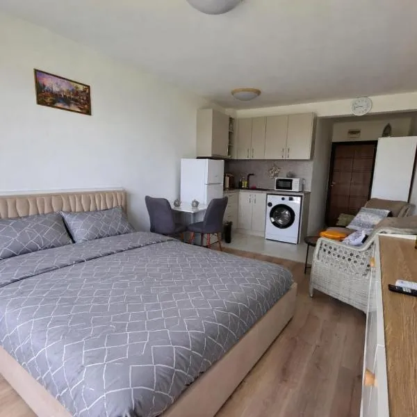 Modern Studio in Shartrez, Shkorpilovsti, hotel in Shkorpilovtsi