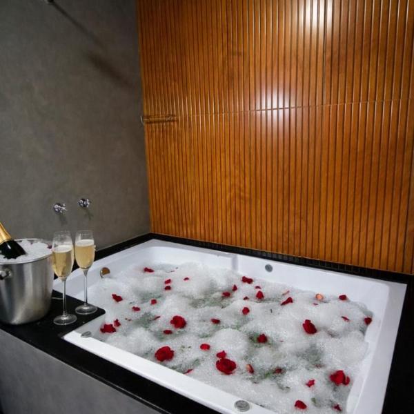 Amore Mio (Adult Only)