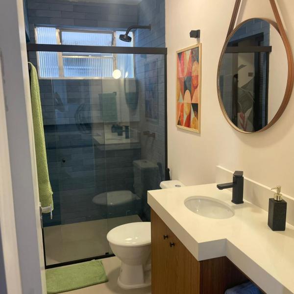 Incrível apto com banheira e garagem perto de tudo - Foto 3