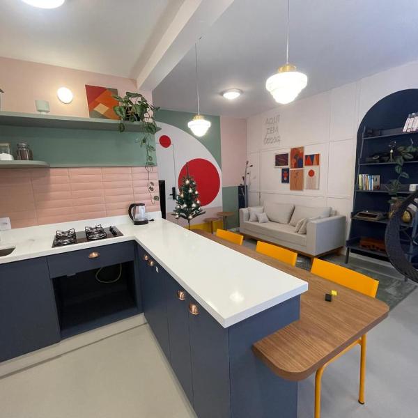 Incrível apto com banheira e garagem perto de tudo - Foto 4