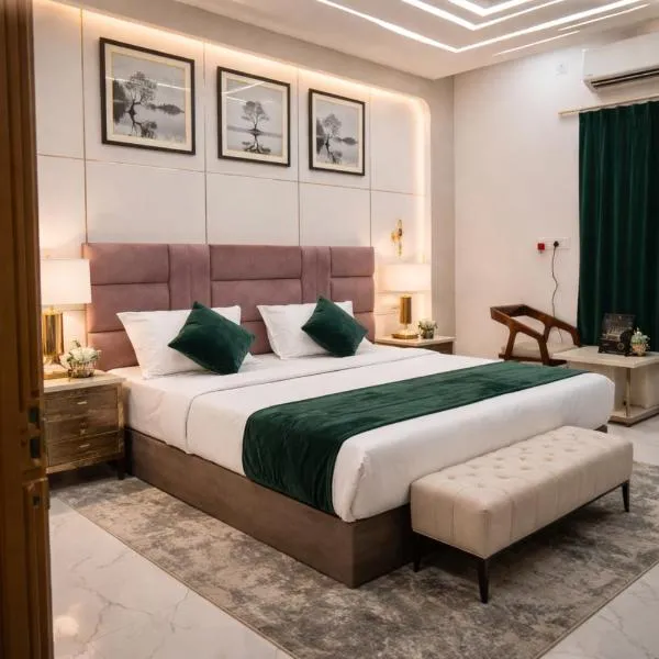 Hotel Royal Awadh Inn near Ram Mandir, viešbutis mieste Ayodhya