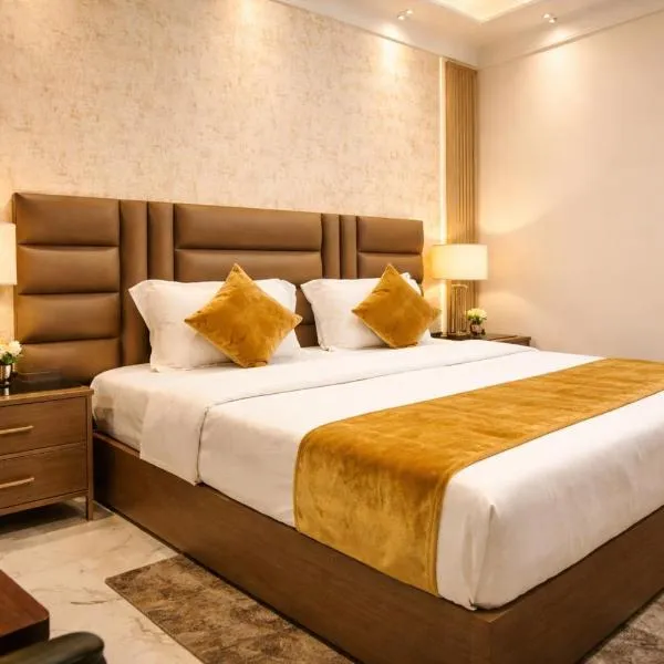 Hotel Royal Awadh Inn near Ram Mandir, מלון בAyodhya